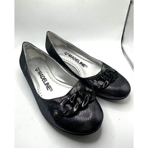 Madeline Flats Shoes, Size 7.5 M Black leather upper metallic